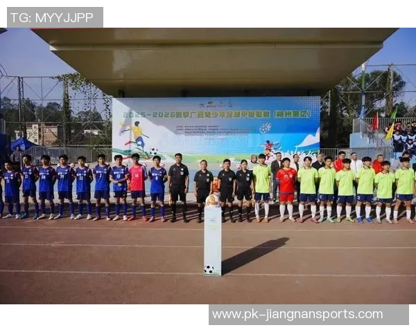 广西足球新星崛起 逐梦职业联赛 引领未来足球发展新潮流